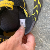 Foto 2 - La Sportiva Kletterschuhe Miura Groesse 35