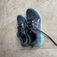 Foto 2 - Trailrunning Schuh fuer Damen Asics Fujilite 2 40