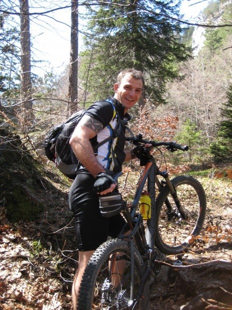 Ende im Gelaende Biken in GR