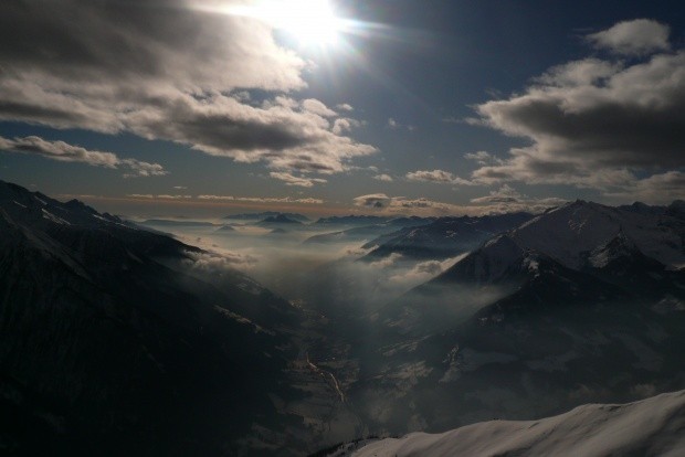 Passeiertal Blick von dem Gleitnerjoch Schneeschuhtour ueber den Jaufengrad