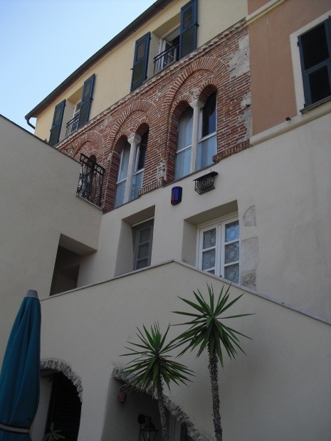 Villa Castelletto von der unteren Terrasse aus gesehen