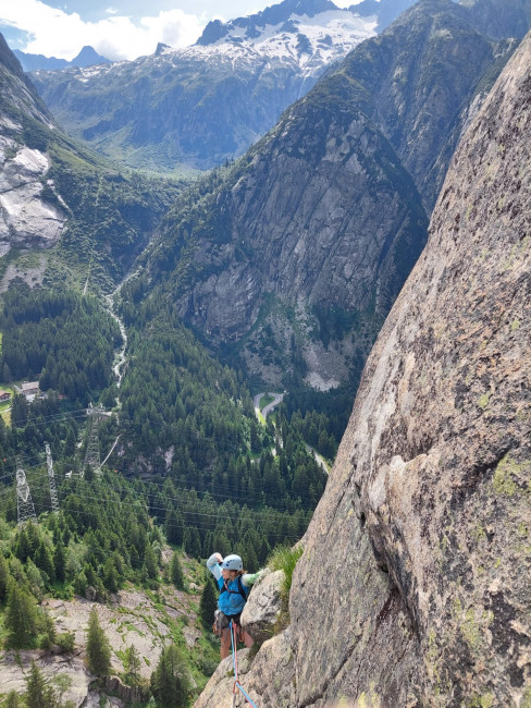 CLIMBING_177577